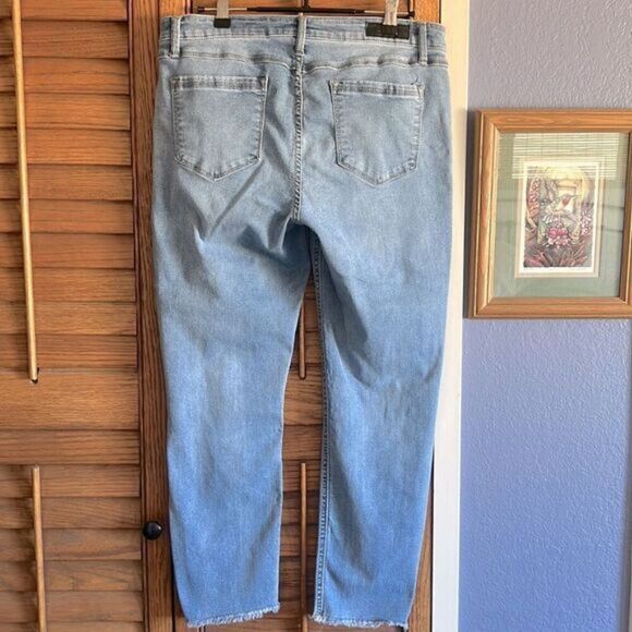 Kenneth Cole Raw Hem "Jess" Distressed Skinny Jean 12 - Picture 4 of 16